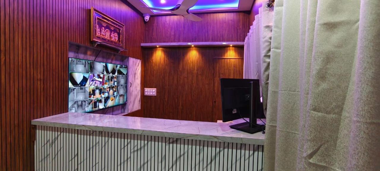 V R S Luxury Ac Dormitory مَسّور المظهر الخارجي الصورة