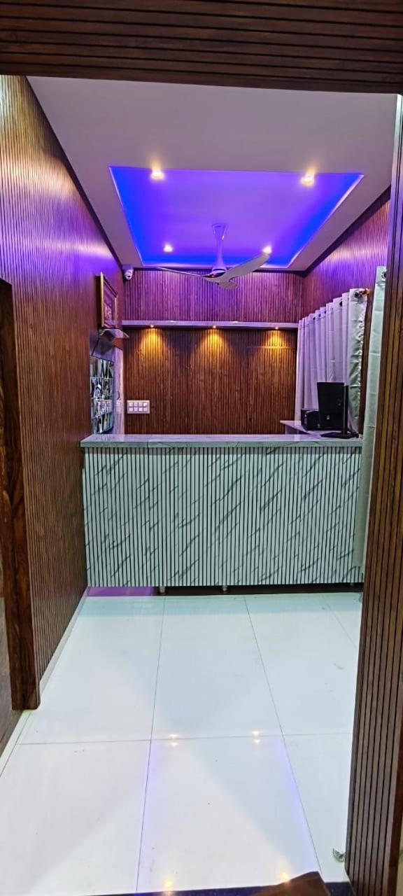 V R S Luxury Ac Dormitory مَسّور المظهر الخارجي الصورة